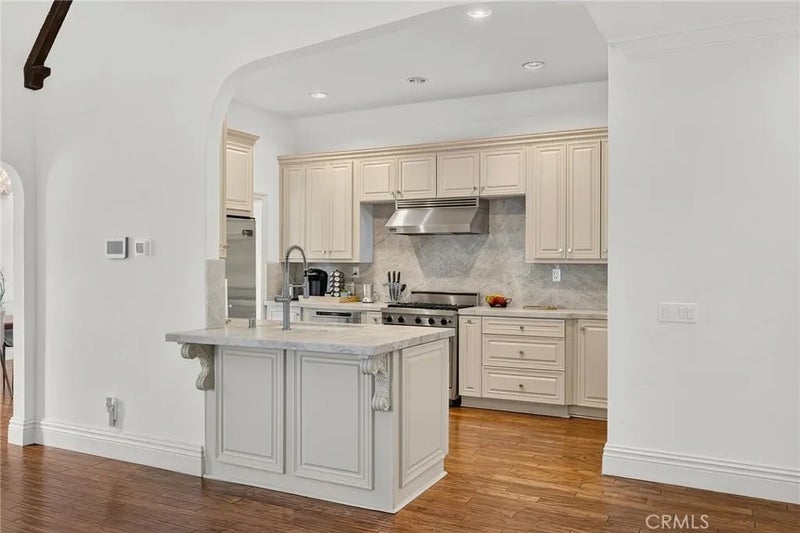 515 N Crescent Heights