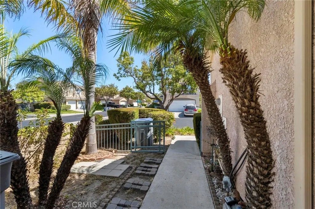 Photo of 227 Galante Way, Oxnard, CA 93036 (MLS # SR26094259)
