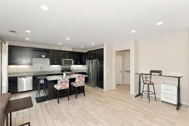 510 S Anaheim Boulevard 8