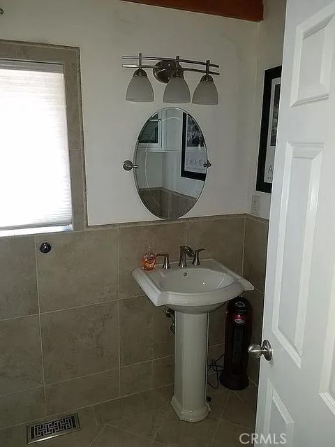 Tiny photo for 1916 Teton Way, Pine Mountain Club, CA 93222 (MLS # OC25247104)