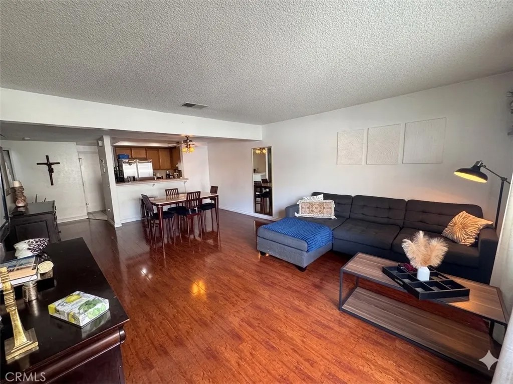 2321 S Magnolia Avenue 6D