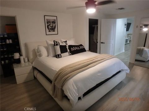 Tiny photo for 17457 Covello St, Van Nuys, CA 91406 (MLS # SR25246158)