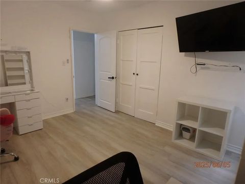 Tiny photo for 17457 Covello St, Van Nuys, CA 91406 (MLS # SR25246158)