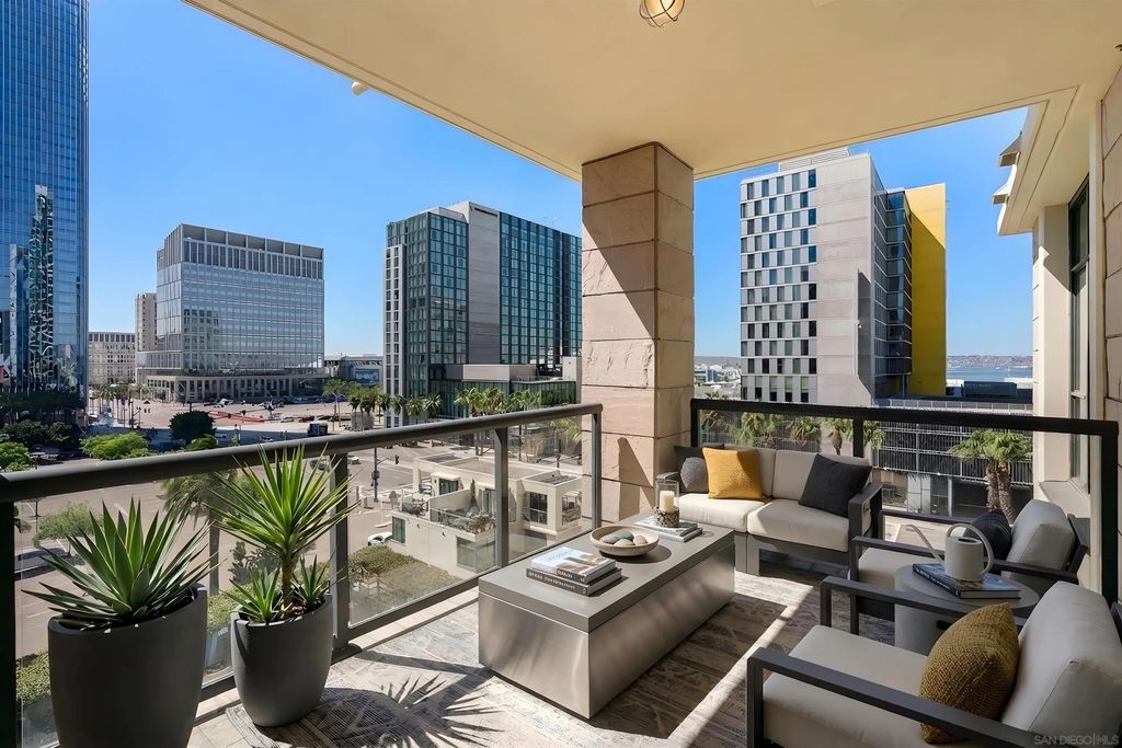 Photo of 1199 Pacific Hwy #704, San Diego, CA 92101 (MLS # 260007374)