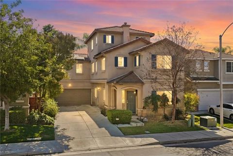 Photo of 39789 Chambray Dr, Murrieta, CA 92563 (MLS # DW26005178)