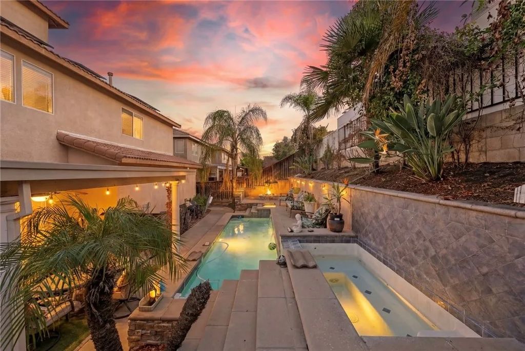 Photo of 39789 Chambray Dr, Murrieta, CA 92563 (MLS # DW26005178)