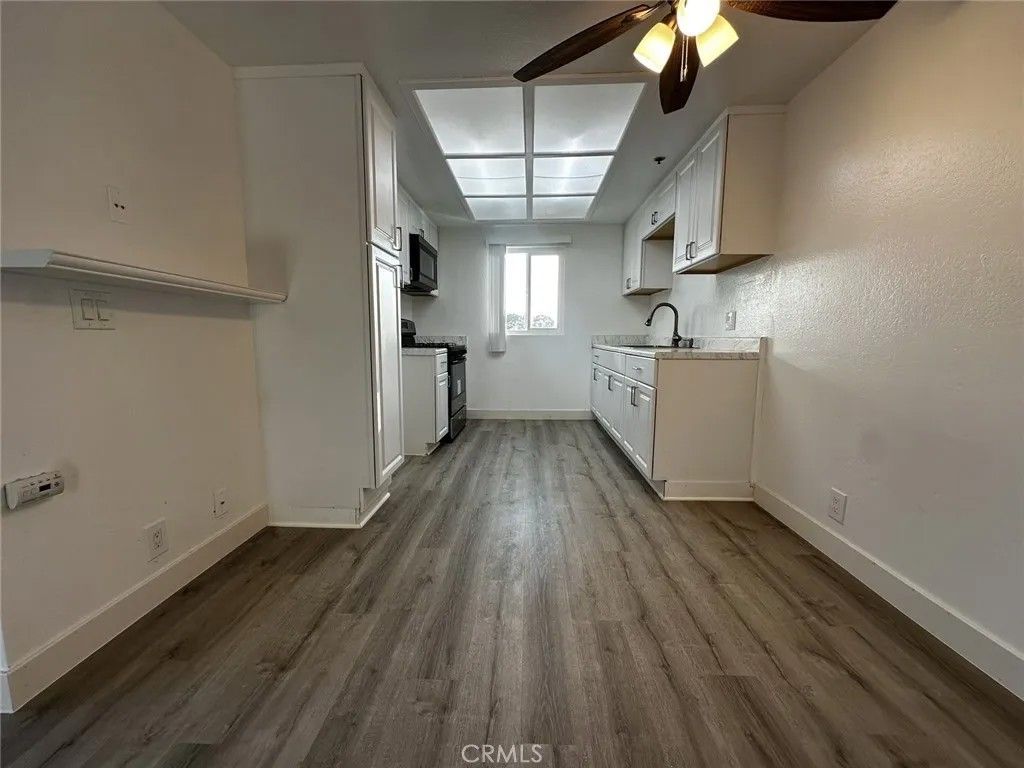 Photo of 710 W Washington Ave, Santa Ana, CA 92706 (MLS # OC26093322)