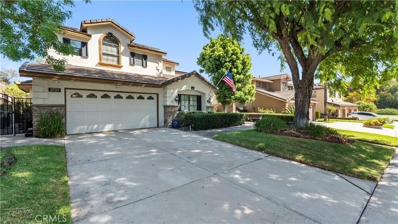2725 Hidden Hills