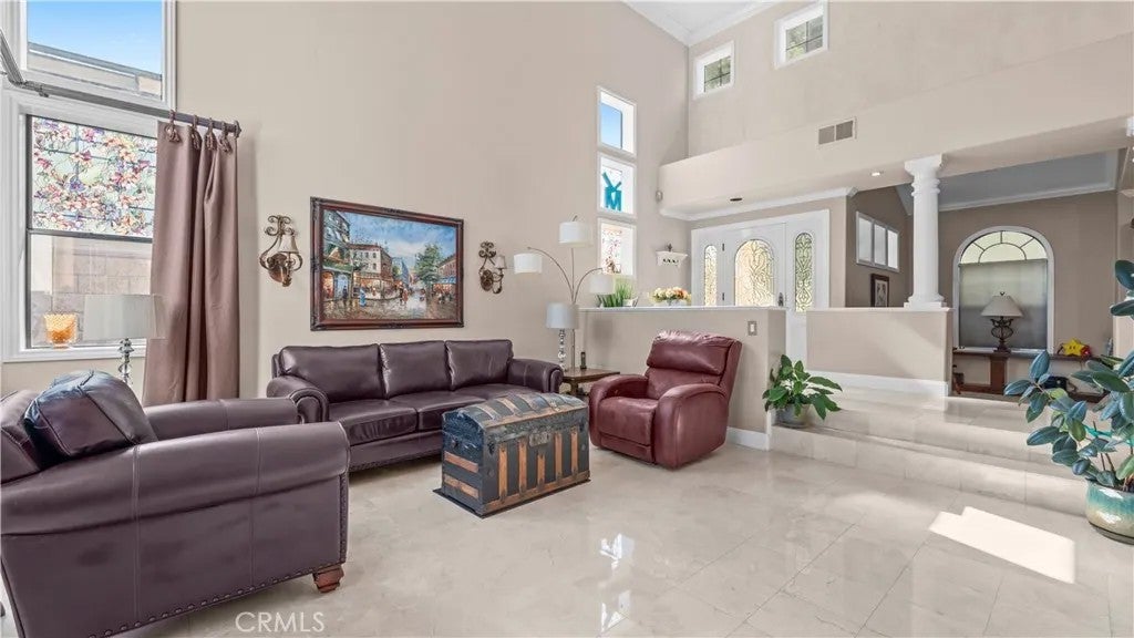 2725 Hidden Hills