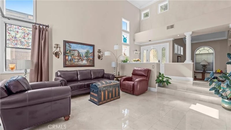 2725 Hidden Hills