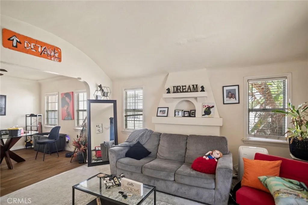 720 E 82nd Street