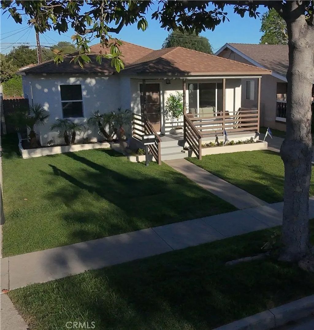 Photo of 3140 Golden Ave, Long Beach, CA 90806 (MLS # SB26047742)