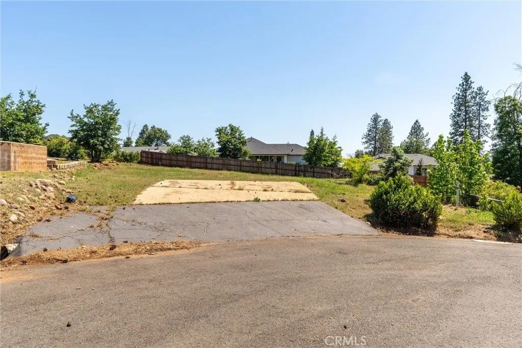 Photo of 5220 Falcons View, Paradise, CA 95969 (MLS # SN26115026)