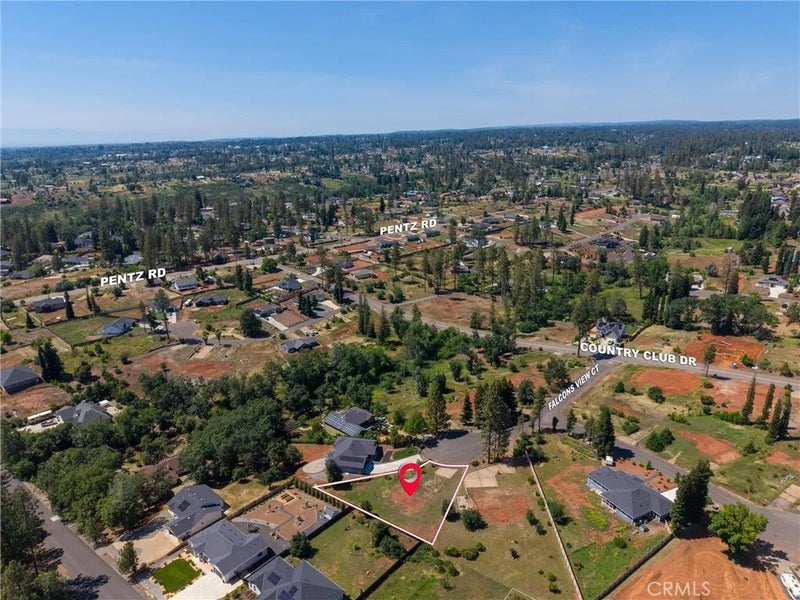 5220 Falcons View
