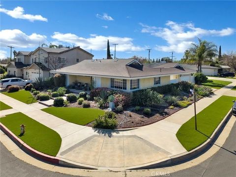 Photo of 23040 Burton St, West Hills, CA 91304 (MLS # SR26041462)