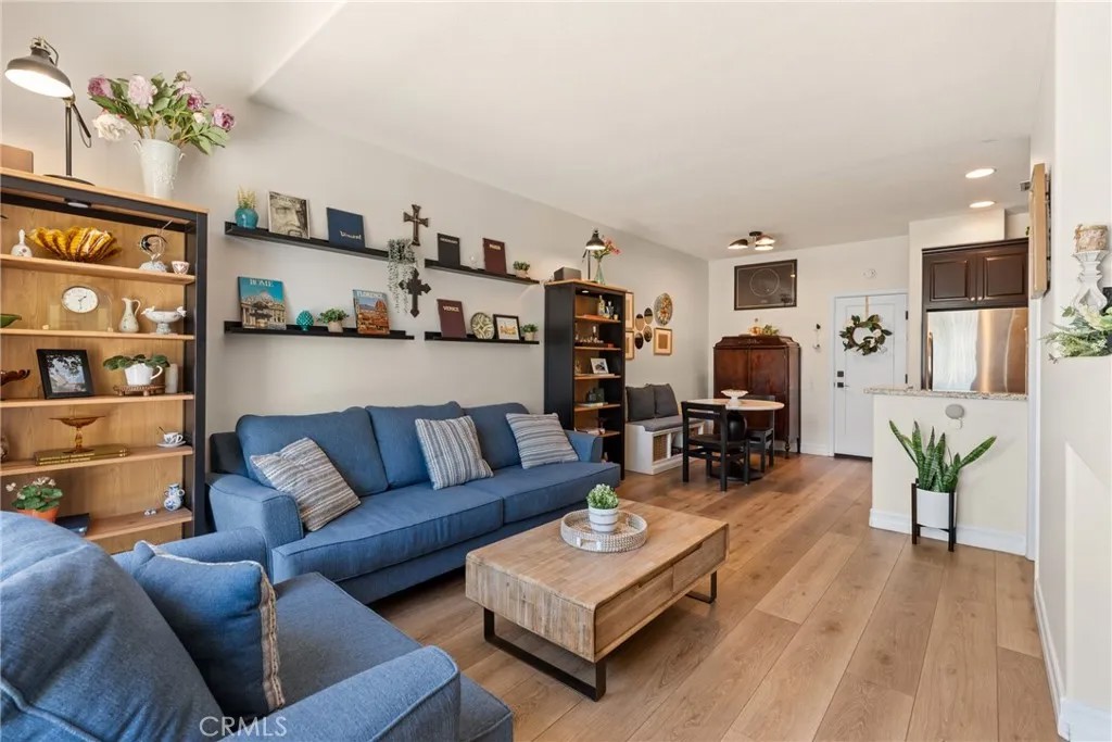 8567 E Tioga