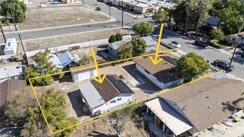 Photo of 255 W 6th St, San Jacinto, CA 92583 (MLS # PW26001926)