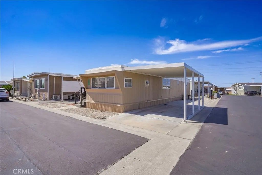 Photo of 260 N Lyon Ave #59, Hemet, CA 92543 (MLS # HD26062670)
