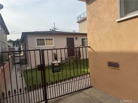 Photo of 935 W 17th St, San Pedro, CA 90731 (MLS # SB26054215)