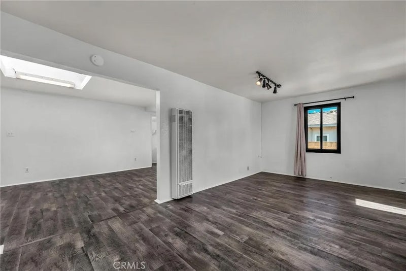 1559 W 223rd