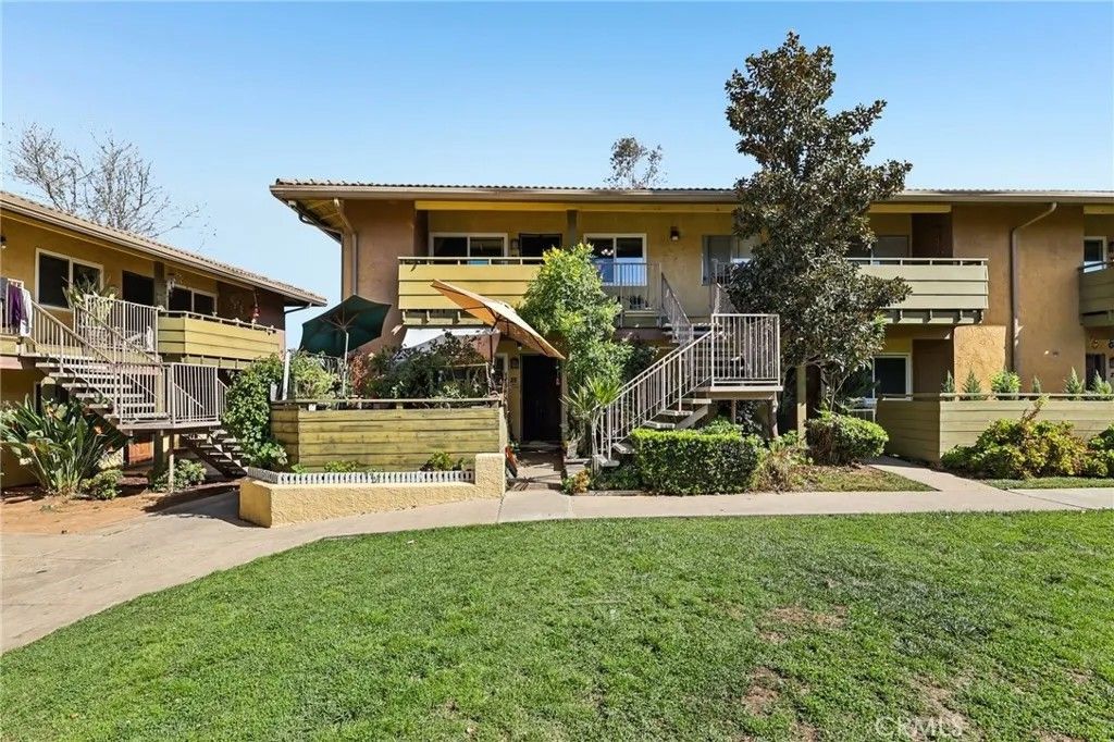 Photo of 2094 E Grand Ave #33, Escondido, CA 92027 (MLS # CV26035269)