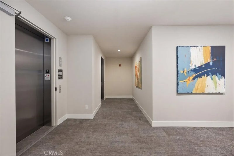 328 W Green St. 201