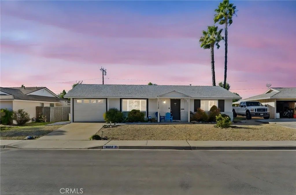 Photo of 26830 Oakmont Dr, Menifee, CA 92586 (MLS # CV26010055)