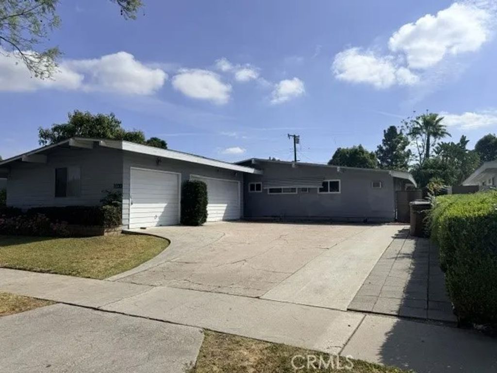 Photo of 1020 N Mountain View, Fullerton, CA 92831 (MLS # TR26083591)