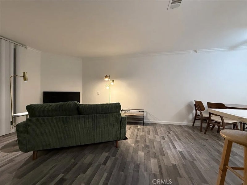 1463 Everton Place