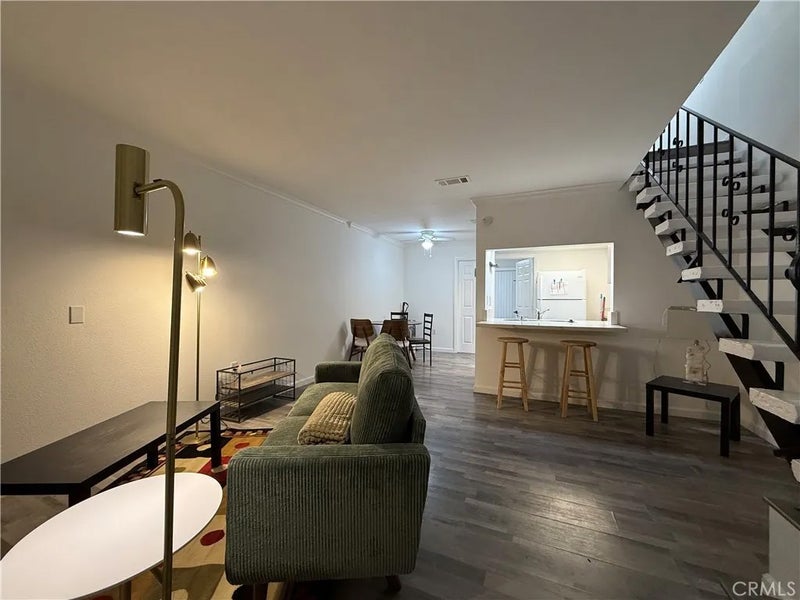 1463 Everton Place