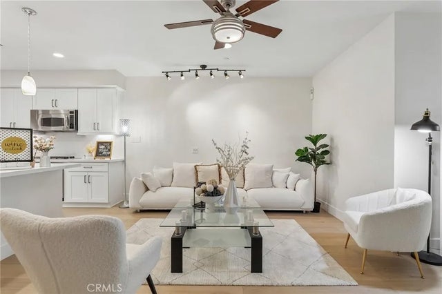 617 Rockefeller, Irvine