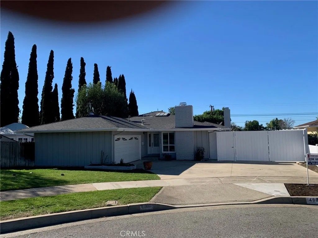 Photo of 4008 E Fernwood Ave, Orange, CA 92869 (MLS # OC25270602)