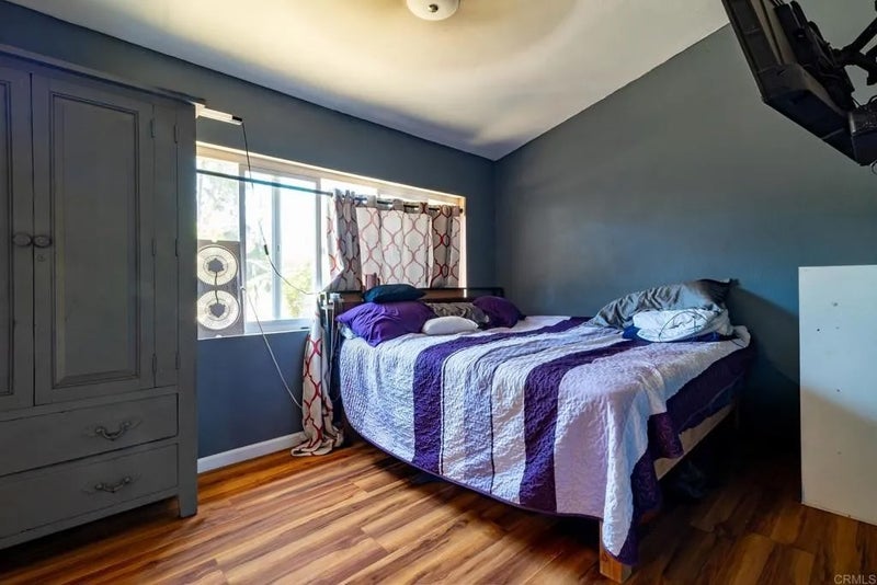 13711 Glen Lane