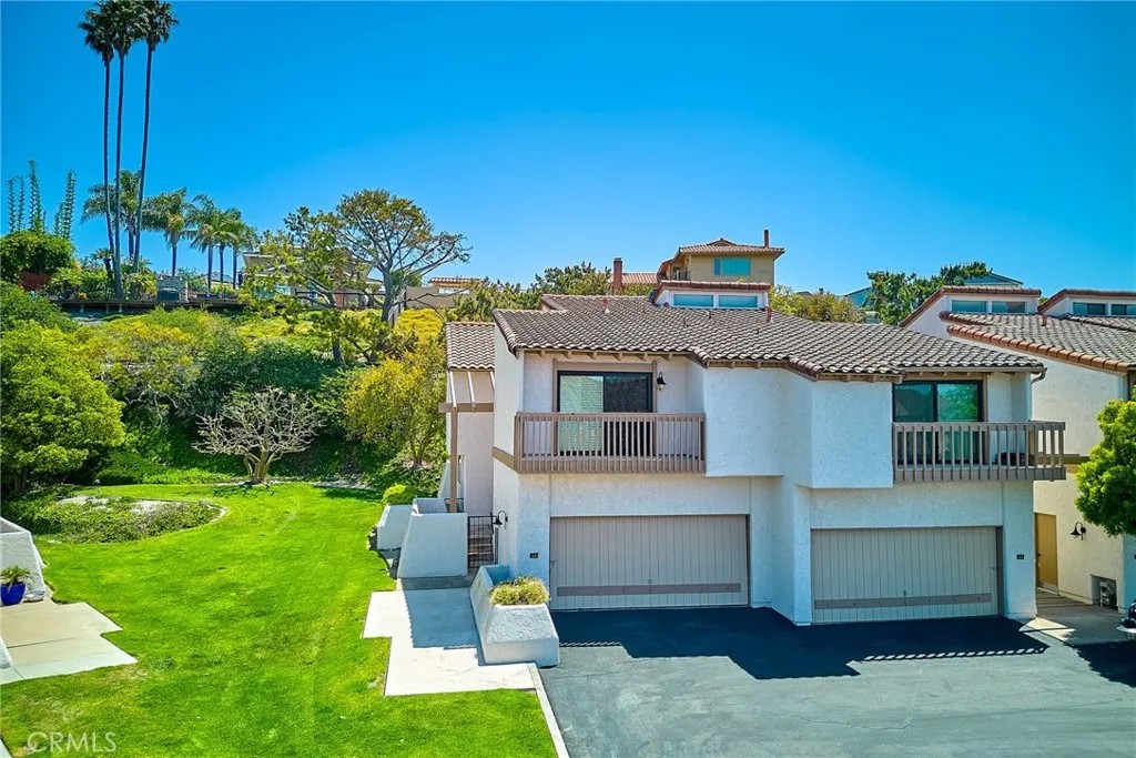 30 Seaview North