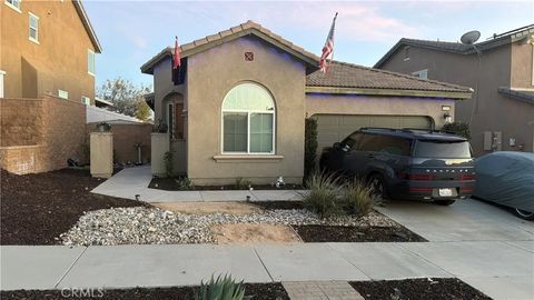 Photo of 31869 Straw Lily Dr, Murrieta, CA 92563 (MLS # CV26040373)