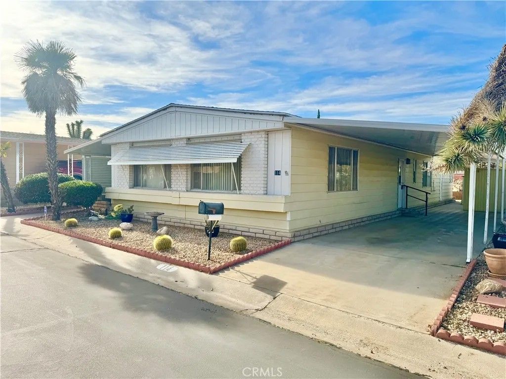 Photo of 7501 Palm Ave #114, Yucca Valley, CA 92284 (MLS # JT25278171)