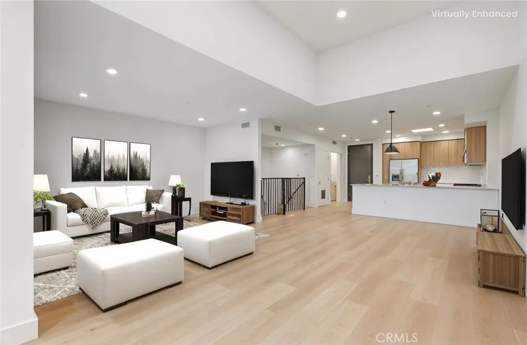 Photo of 12078 Guerin Street #104, Studio City, CA 91604 (MLS # SR25269485)