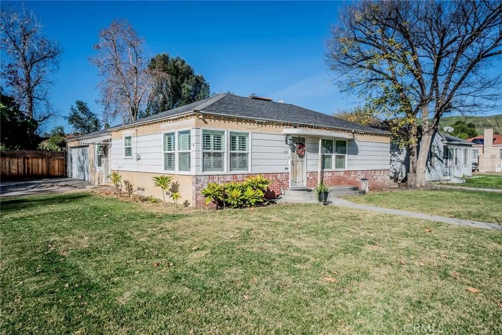 Photo of 2856 N I St, San Bernardino, CA 92405 (MLS # IV26007437)