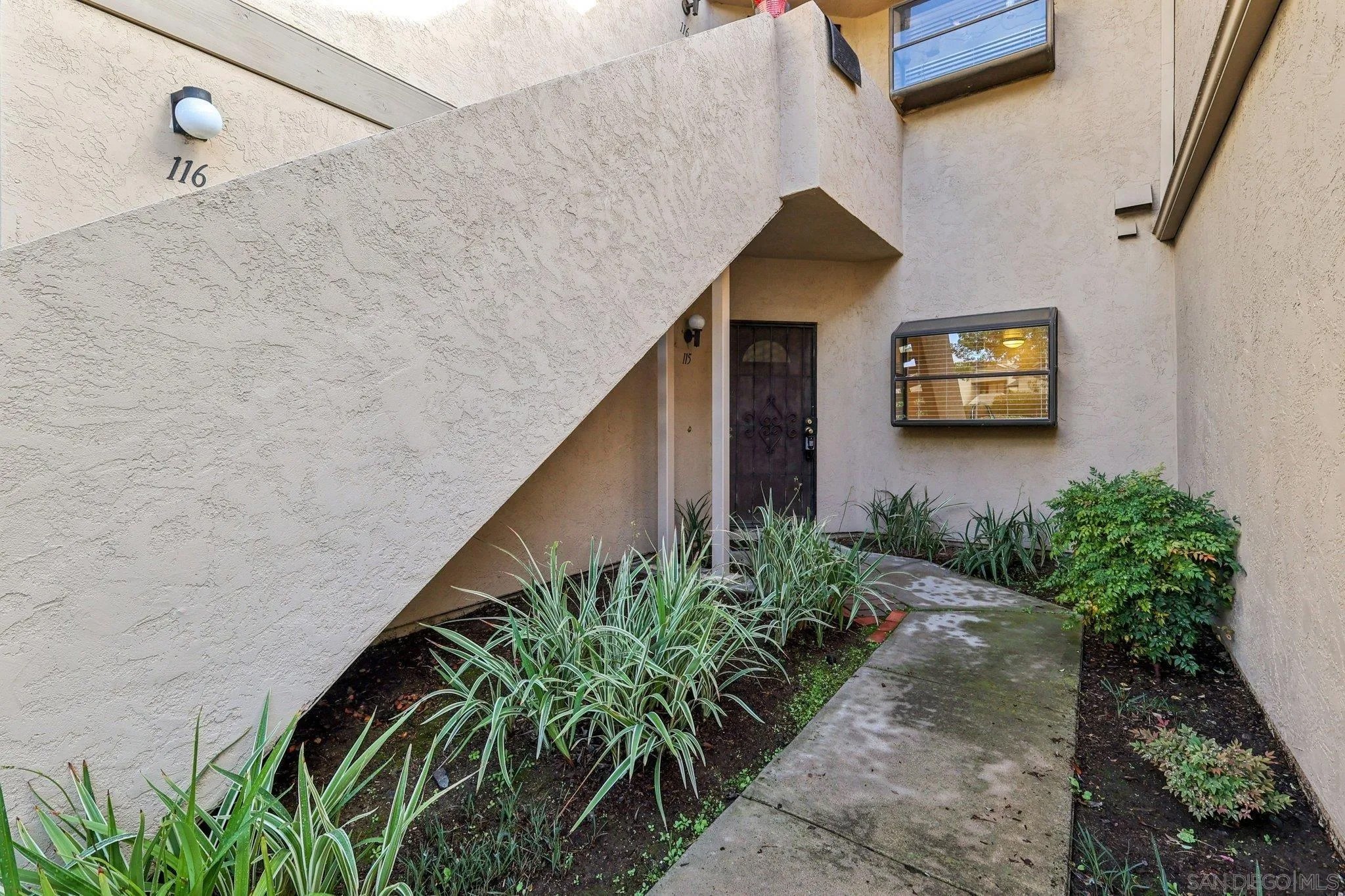 3661 Avocado Village Ct 115