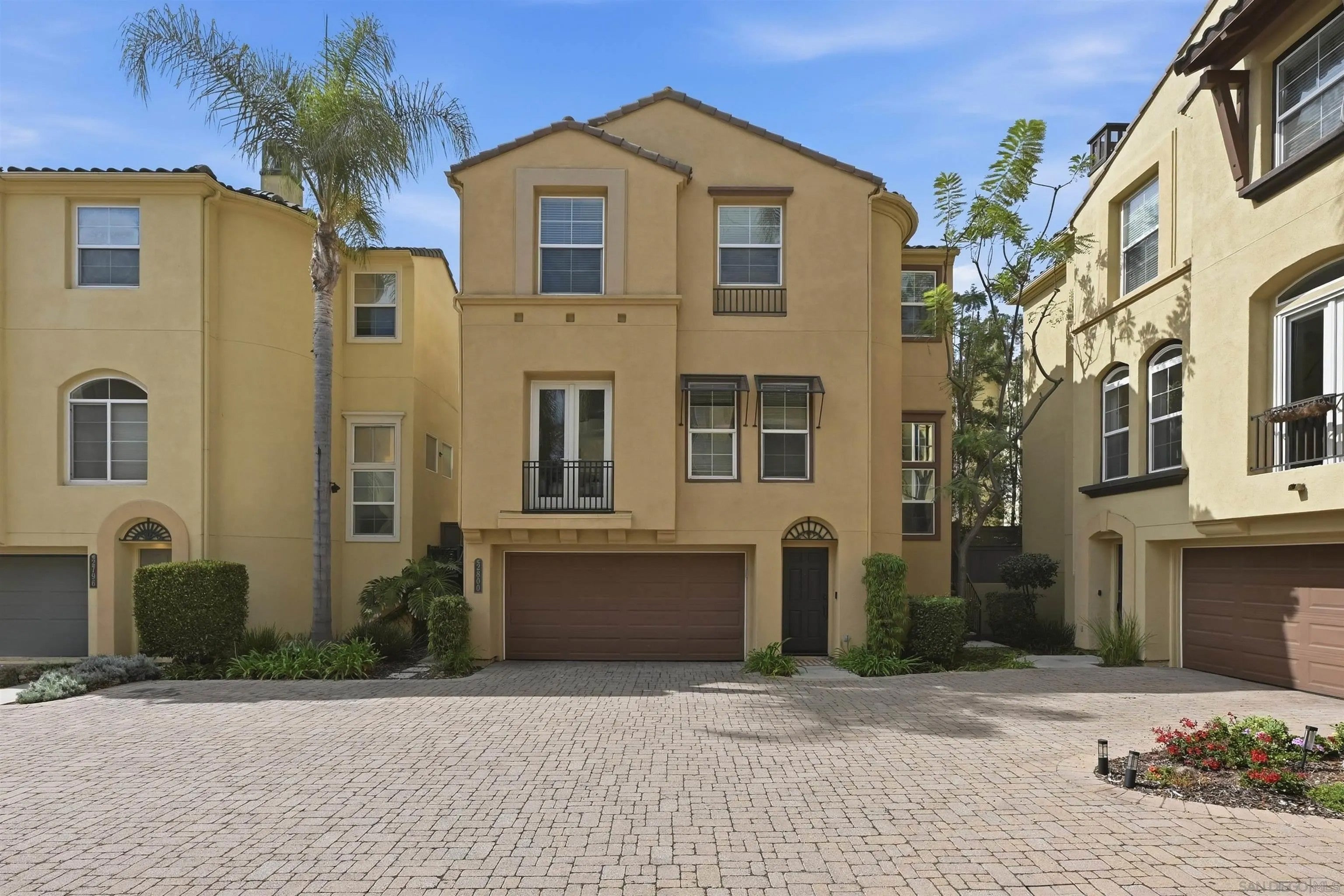 2800 Villas Way