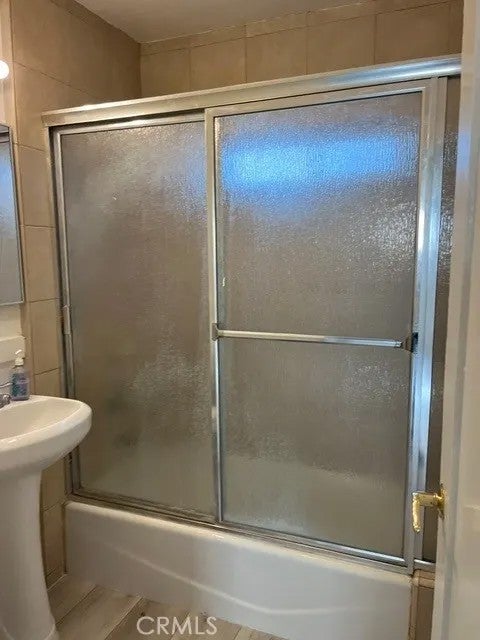 521 W 16th