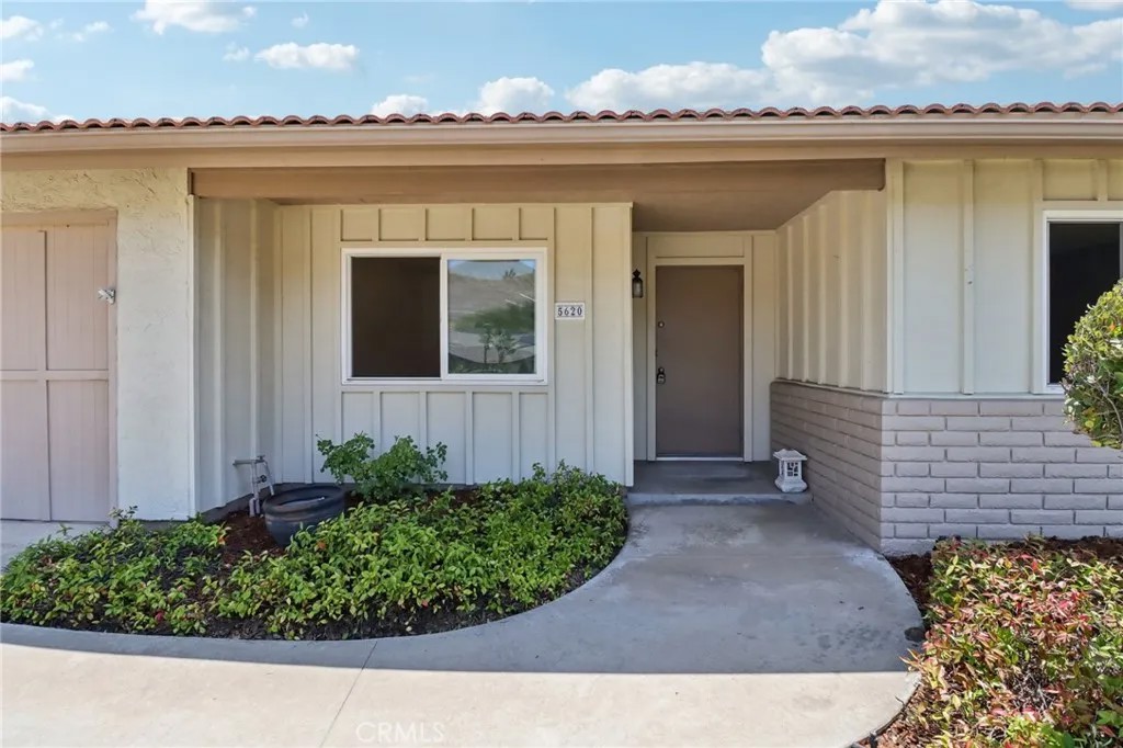 5620 Loping Lane