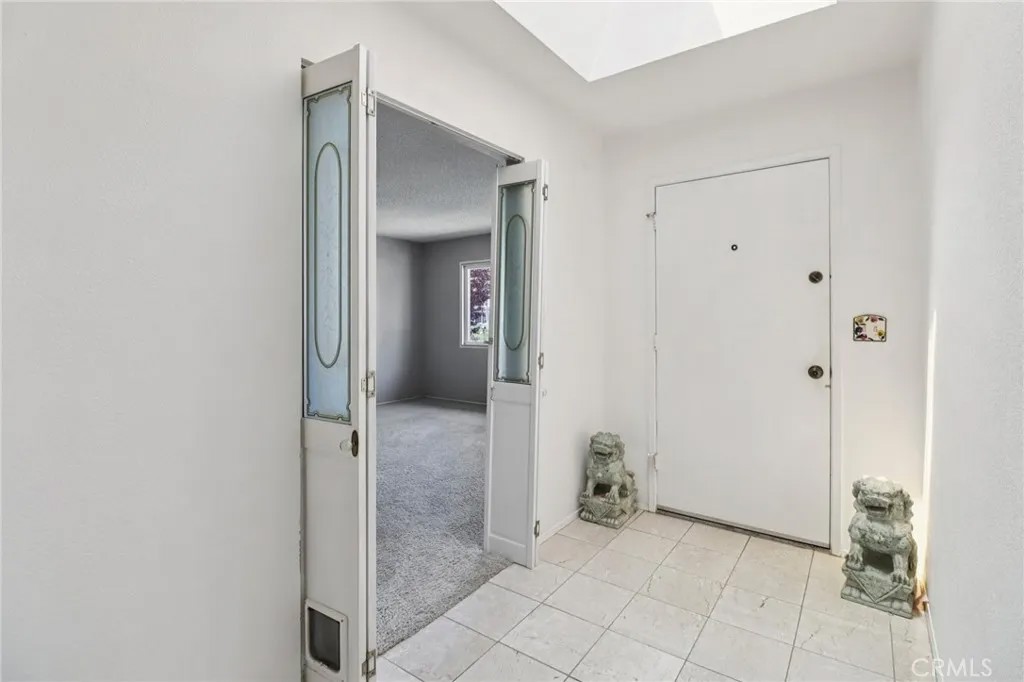 5620 Loping Lane