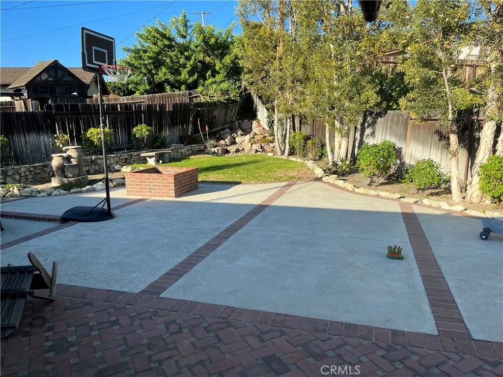 Photo of 6051 Flambeau Road, Rancho Palos Verdes, CA 90275 (MLS # SR25269115)