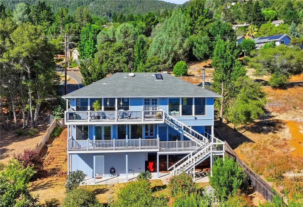 3333 Riviera West Dr.
