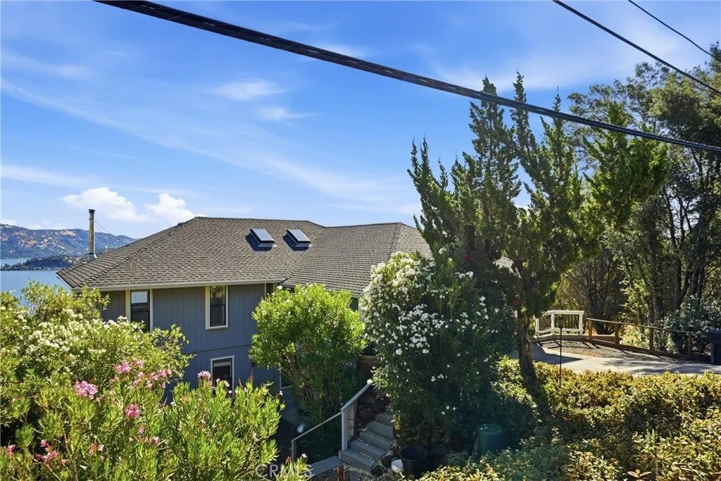 3333 Riviera West Dr.
