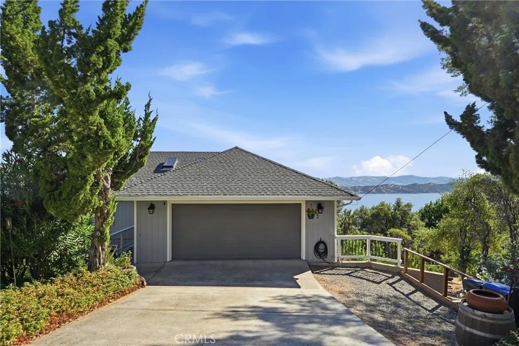 3333 Riviera West Dr.