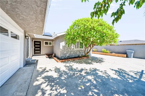 Photo of 533 E Covina BLVD, Covina, CA 91722 (MLS # CV26196360)