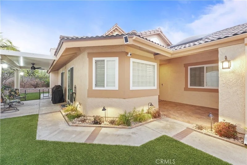 1153 N Outrigger