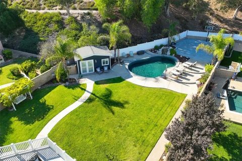 Photo of 22435 Cardiff Drive, Saugus, CA 91350 (MLS # SR26020068)